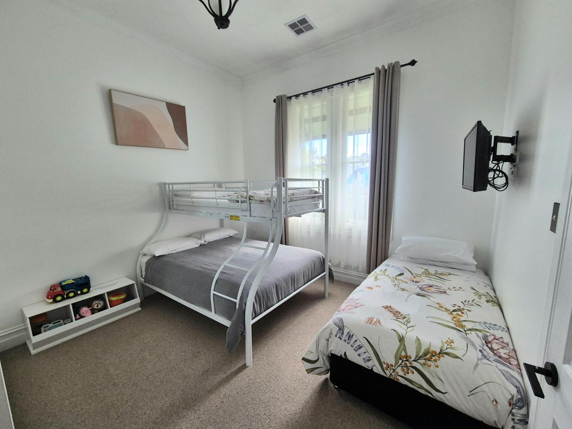 Live - Play - Stay - East Geelong Eksteriør bilde